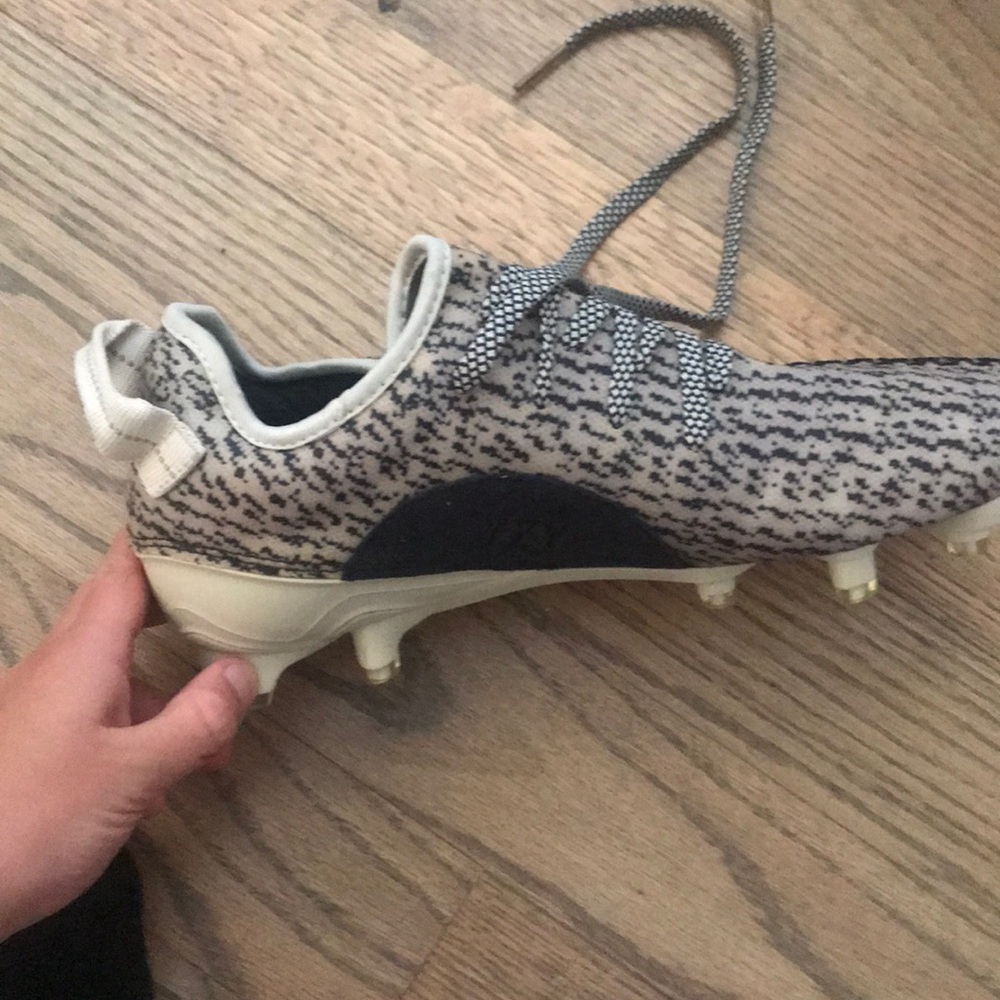 Football cleats